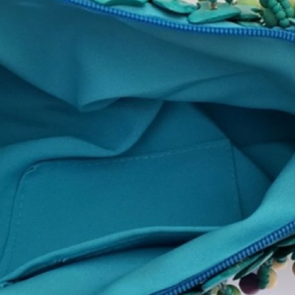 Mido Shell Bag - Picture 4 of 9